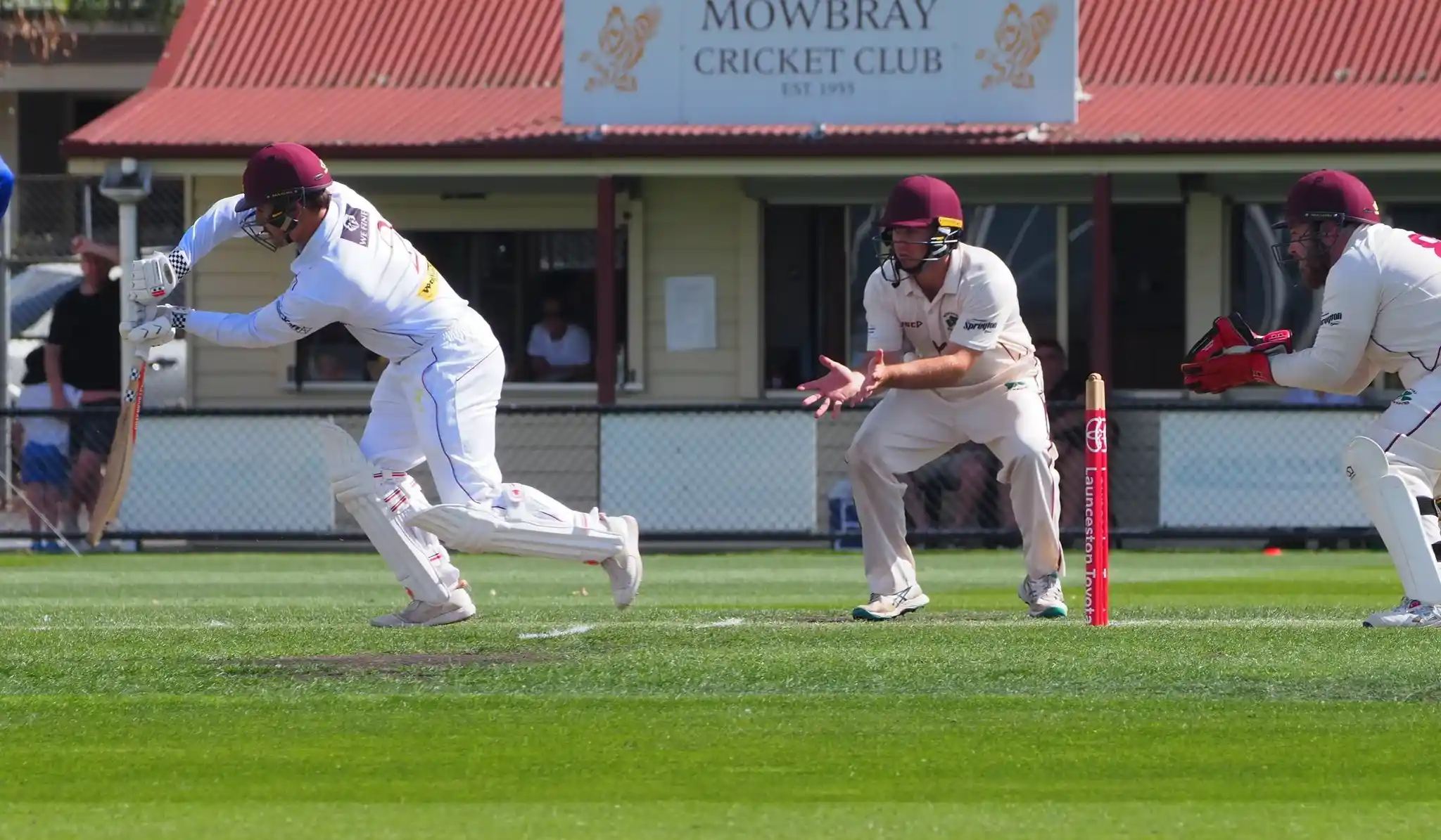 playing cricket mens 2